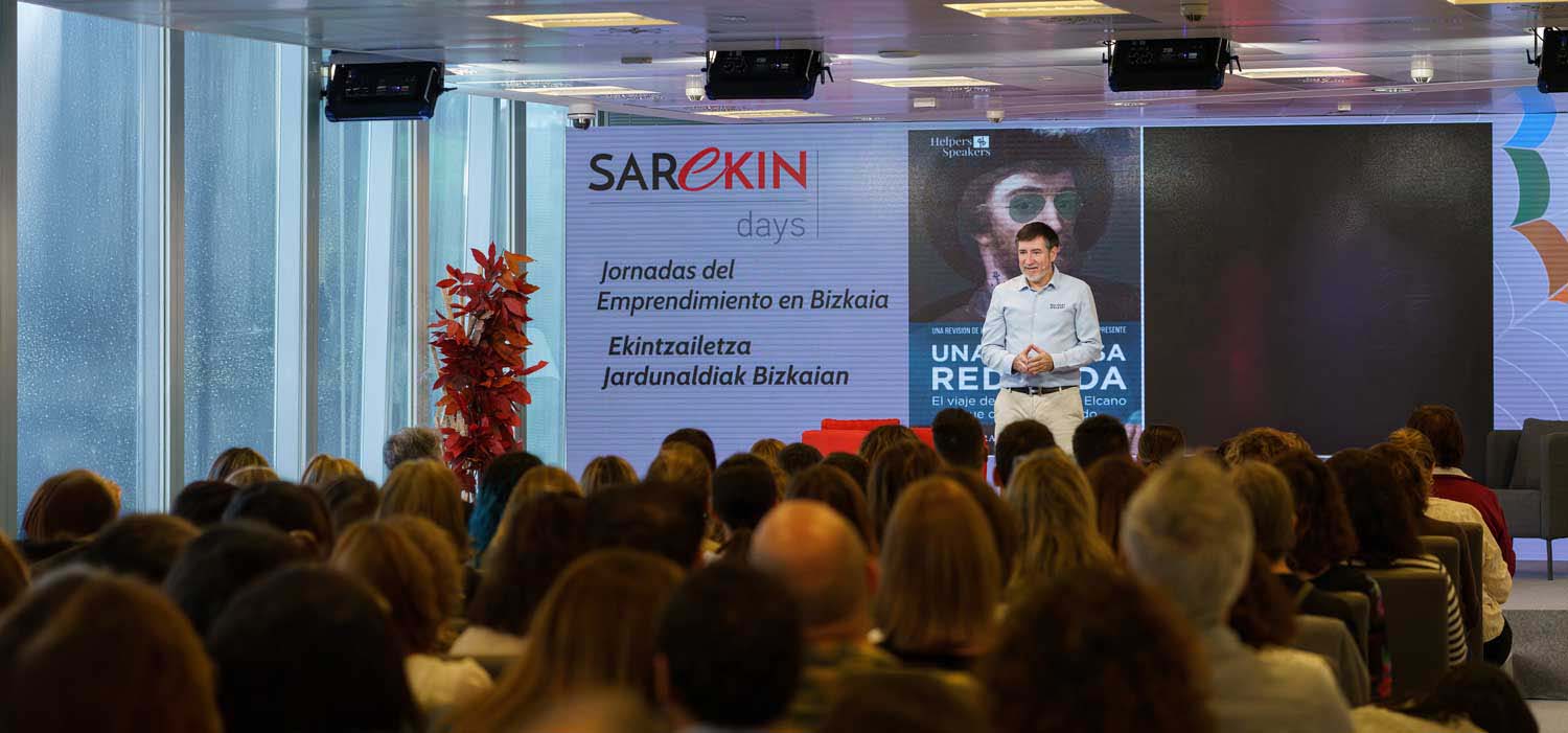 Ponencia en una edición de Sarekin Days